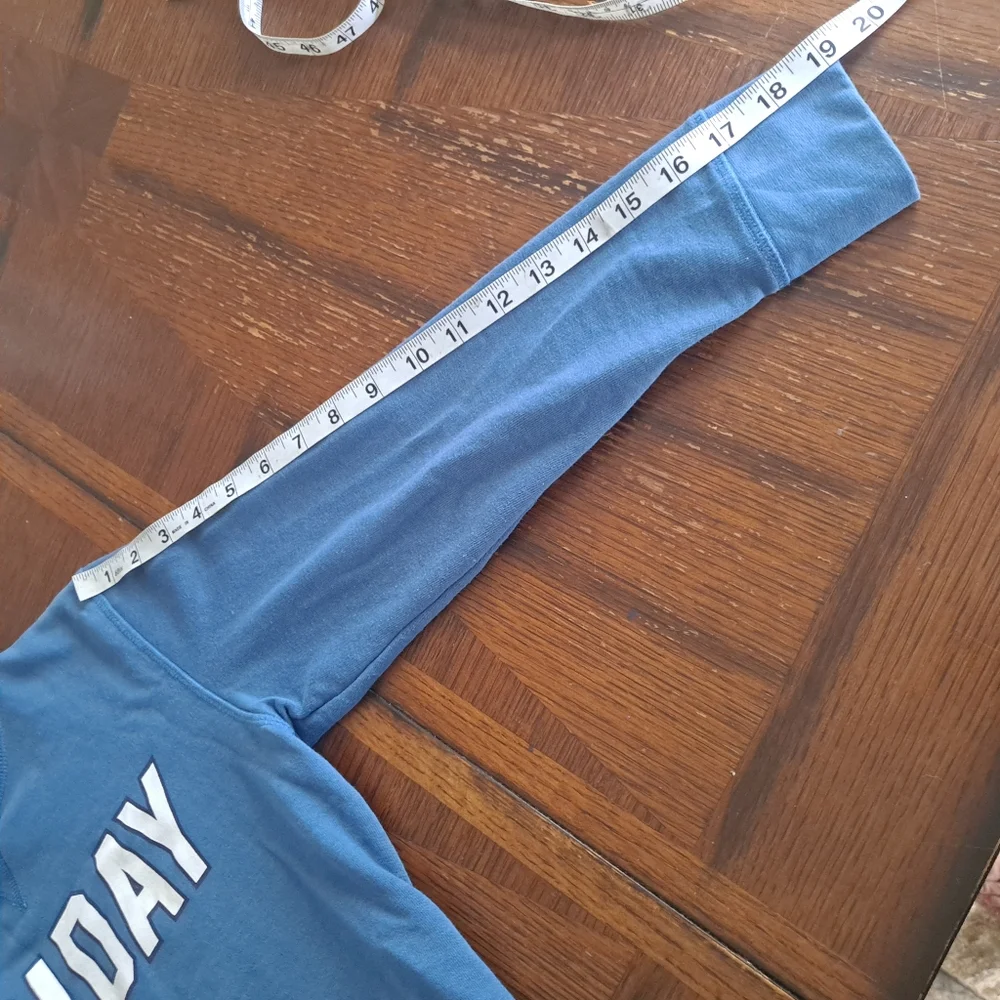 Basic edition Junior light weight Sweatshirt size Large (10-12) FRIDAY Logo